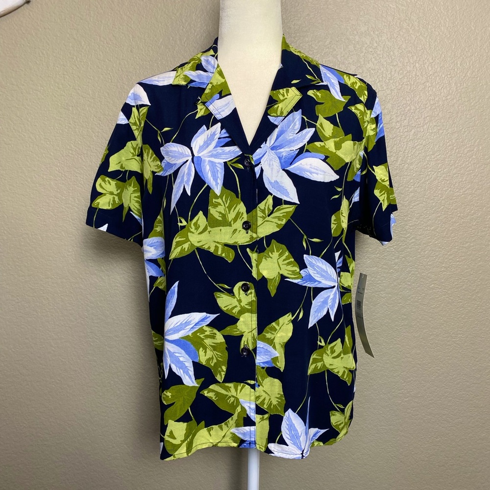NWT Liz Claiborne First Issue Floral Tropical Hawaiian Button Down Blouse